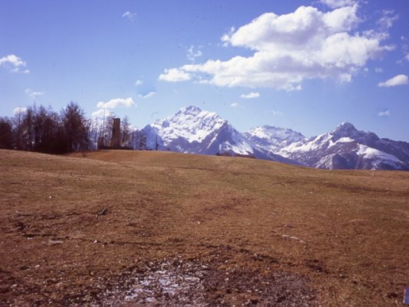 Apuanische Alpen aus dem Hügel Argegna gesehen