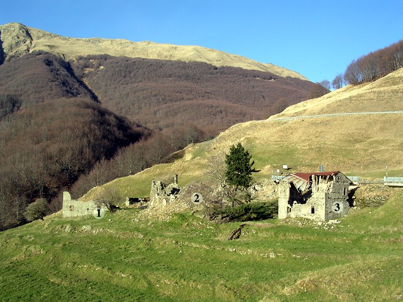 Indagini nel monastero di Linari